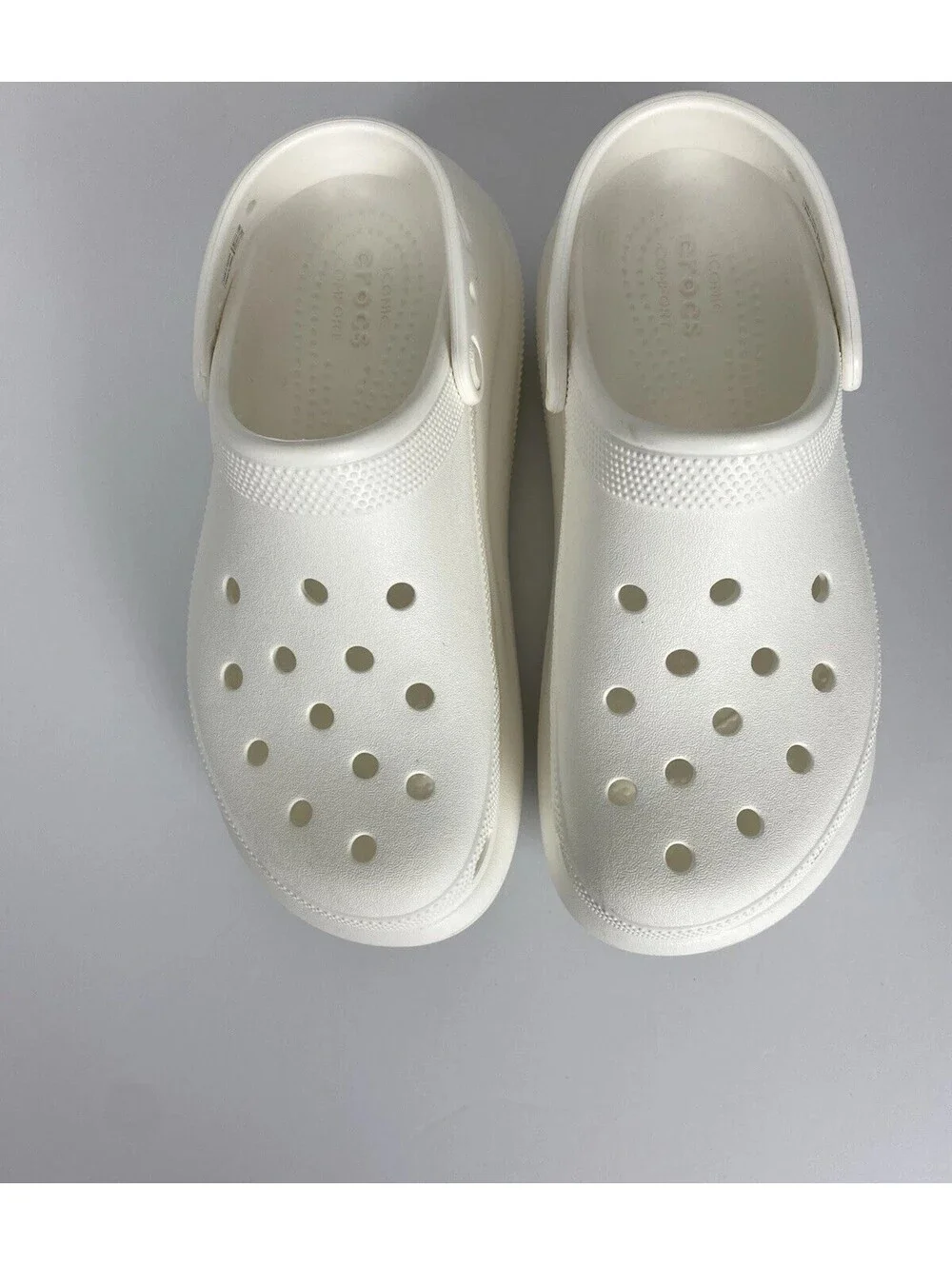 Crocs Classic Platform Clogs Women’s 9 Men’s 7 White Chunky Shoes